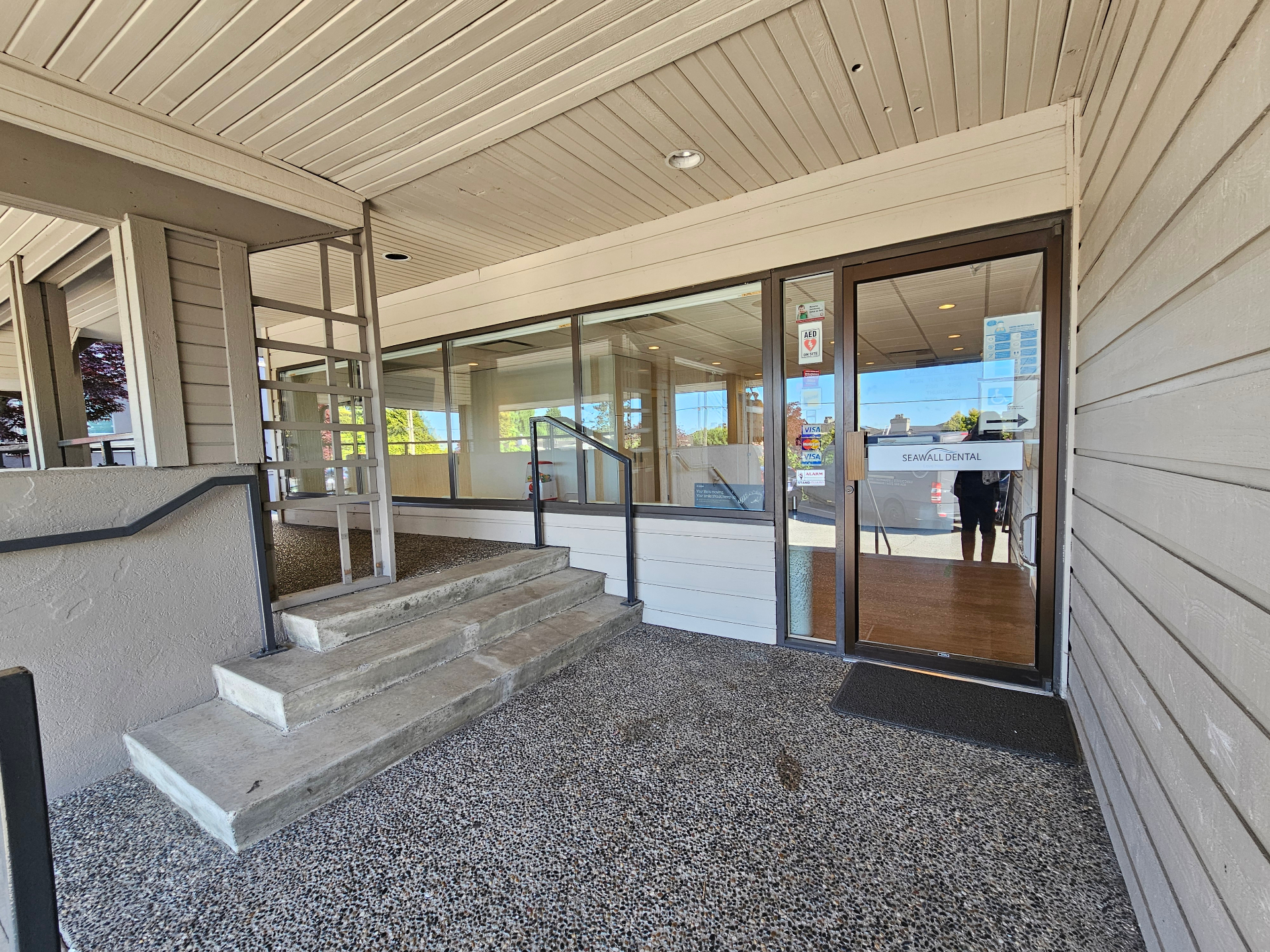 Seawall Dental clinic entrance